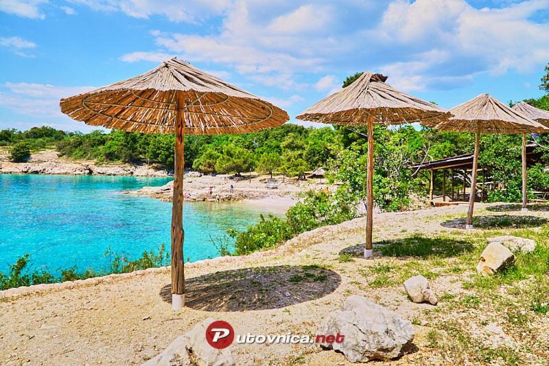 Iris & Elena Apartament Pinezići